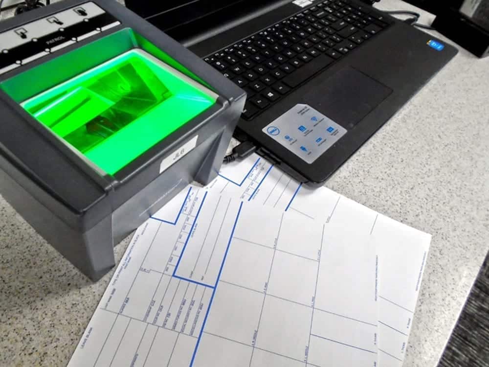 Fingerprinting - live scan device and ink fingerprint card